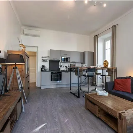 2 Jean Medecin * Nice