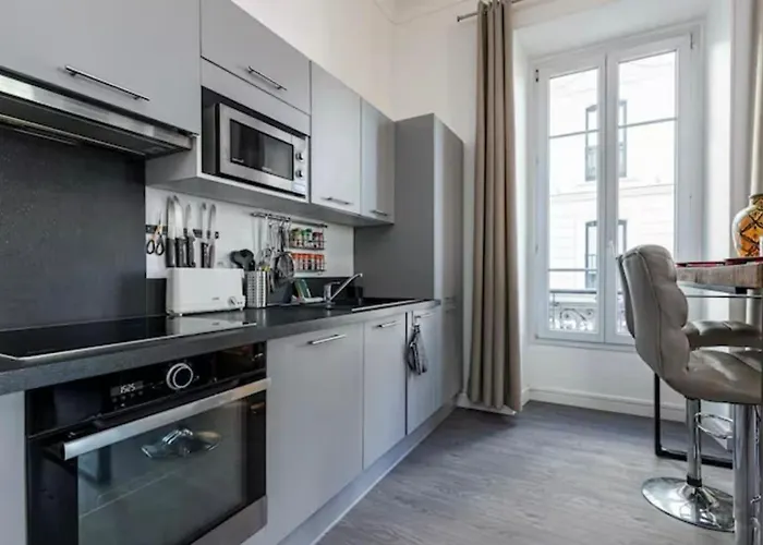 2 Jean Medecin Appartement *